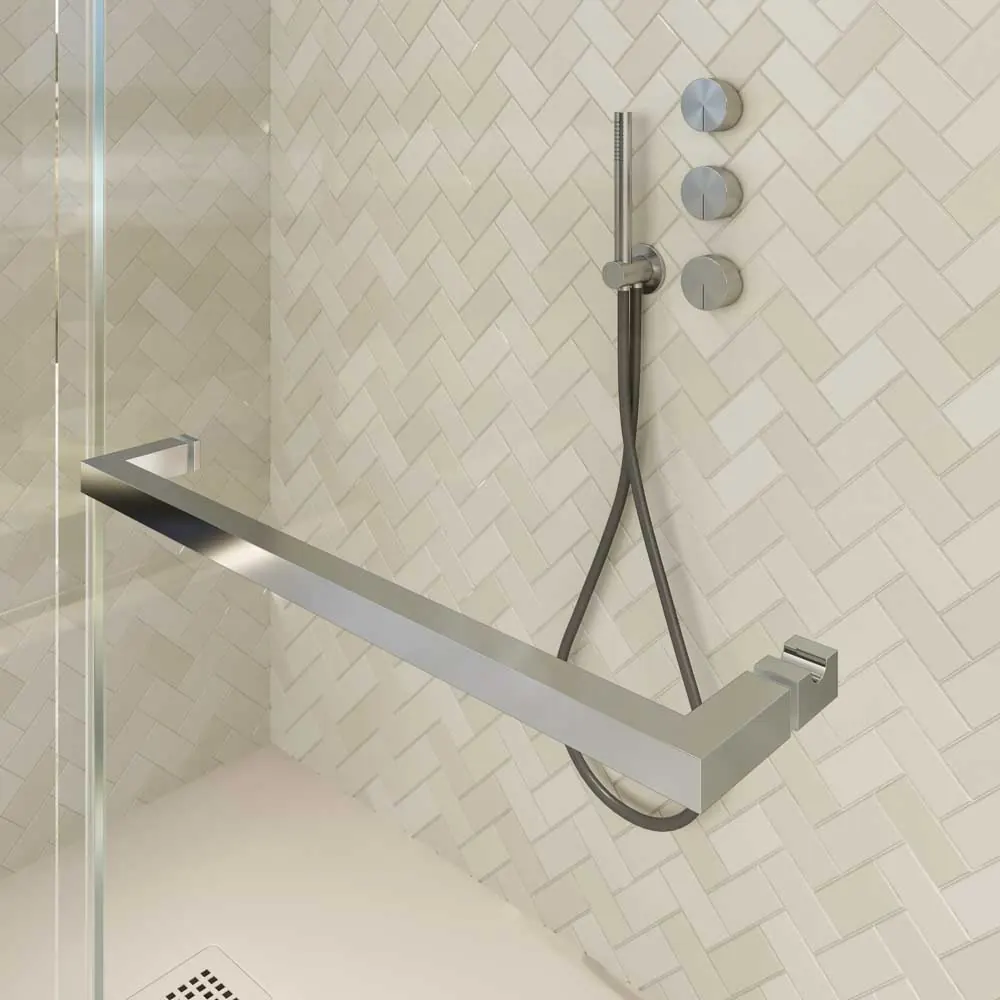 Paroi de douche rectangulaire VERONA ouverture frontale 1 fixe - 1 porte coulissante avec roulettes inférieures + 1 fixe finition CHROME BRILLANT – Image 5