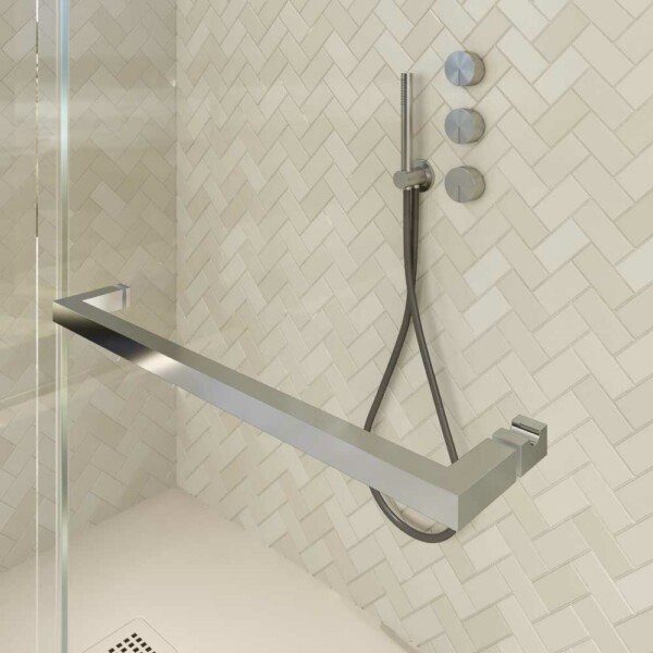 Paroi de douche rectangulaire VERONA ouverture frontale 1 fixe - 1 porte coulissante avec roulettes inférieures + 1 fixe finition CHROME BRILLANT – Image 5